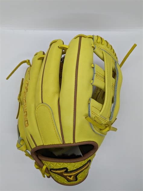 Mizuno baseball gloves custom online