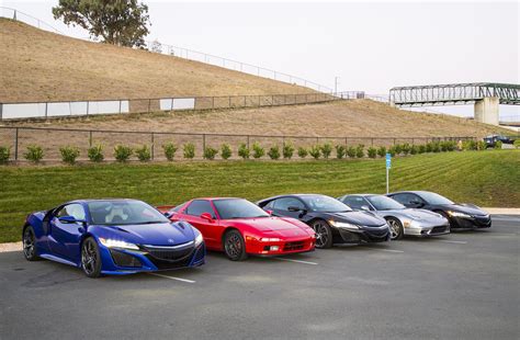 2017 Honda NSX – full technical rundown on Honda’s AWD twin-turbocharged 573 hp hybrid supercar ...