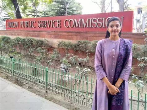 IAS Srushti Deshmukh's Marksheet Shows Perfect Score In 1st Attempt ...