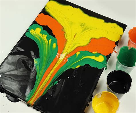 Pouring Paint Using String 的图像结果