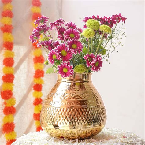 Buy Metal Vase Online for Home Decor at Affordable Price