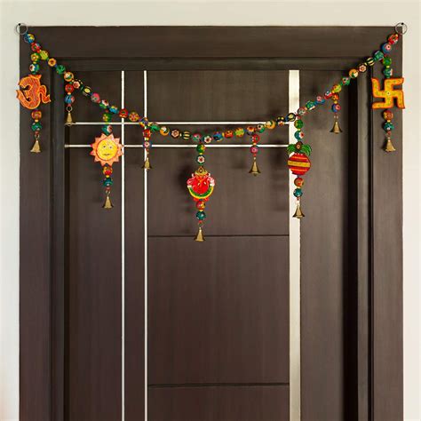 ExclusiveLane 'The Holy Hanging' Hand-Painted Wooden Bandarwar Living ...