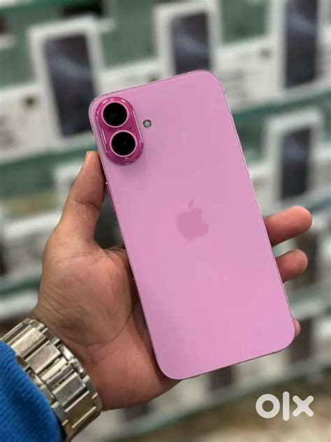 SELLING MY IPHONE 16 PLUS REFURB MODEL 128GB STORAGE 97% BETRY HEALTH ...