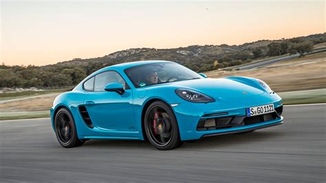 Famous Porsche owners in India: MS Dhoni, Hrithik Roshan & more