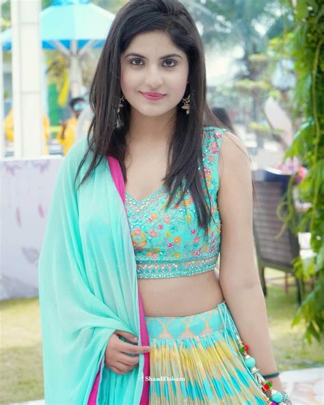 Saloni Thakkar - Price & Reviews | Singers in Mumbai