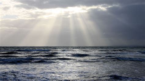 Download wallpaper 1366x768 waves, glow, sky, sea tablet, laptop hd ...