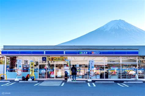 Check in at Mt. Fuji Lawson Convenience Store, Fuji Twin Lakes Day Tour ...