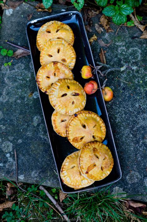 Apple Hand Pies recipe | fruity and so good - Klara`s Life
