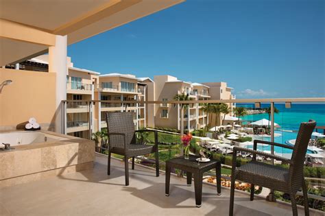 Dreams Jade Resort & Spa Weddings | 2024 Costs + Venues