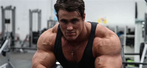 Youtube Bodybuilder Calum Von Moger Tore His Bicep Doing A 181 Kilo ...