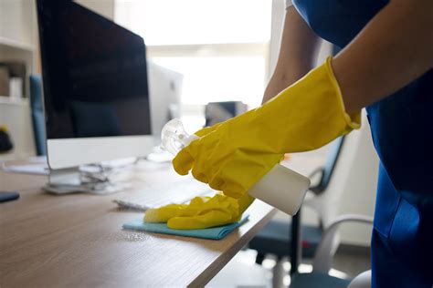 Cleaning Services Near Me in Lisbon | Romen Cleaning