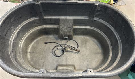 Rubbermaid 100 Gallon Stock Tank With Heater 0297-16rubbermaid100galtank25B