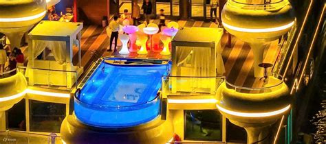 Dining Experience by 5-star Luna Ha Long Cruise - Klook India