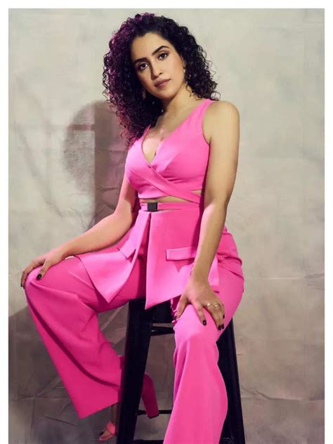 HIT actor Sanya Malhotra's vegetarian food choices that keep her pretty ...