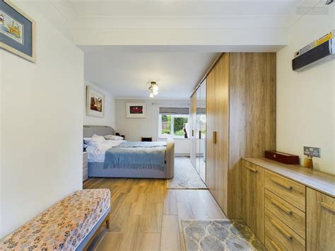 5 bed bungalow for sale in Dowsdale Bank, Whaplode Drove, Spalding ...