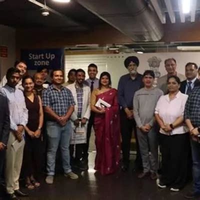 DPIIT Reviews Innovation and Industry Hubs in Karnataka