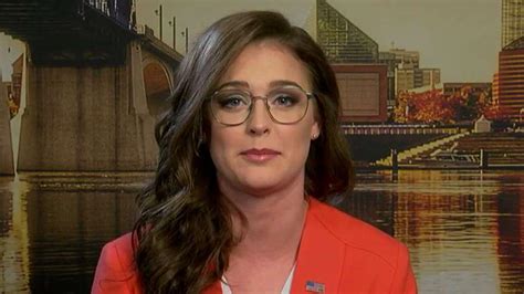 Student on anti-cop chants at the University of Tennessee | Fox News Video