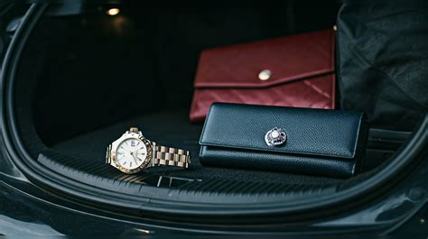 How Bengaluru Cab Driver Managed To Steal Rolex, Bottega Wallet ...