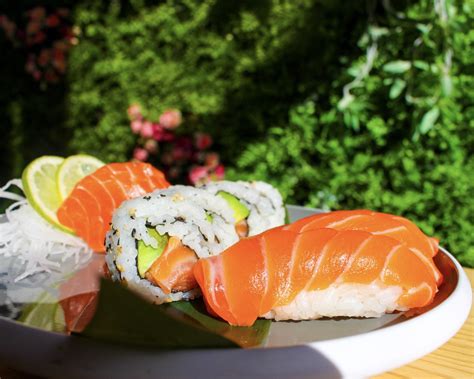 7 Iconic Japansese Dishes Every Food Lover Should Know