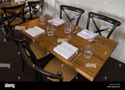 Restaurant Dining Room Design 的图像结果