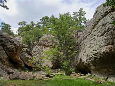 7 Incredible Caves in Oklahoma (From Popular to Hidden)