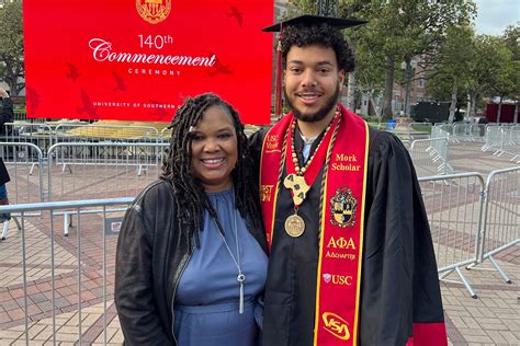 USC bestows degrees upon 4,000 first-generation students
