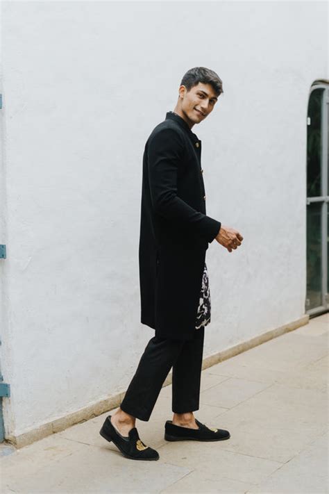 Sherwanis – UN-CUFFED