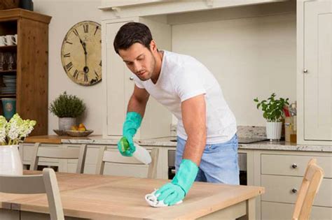 Desinfectantes para usar en casa autorizados por el Ministerio de Sanidad