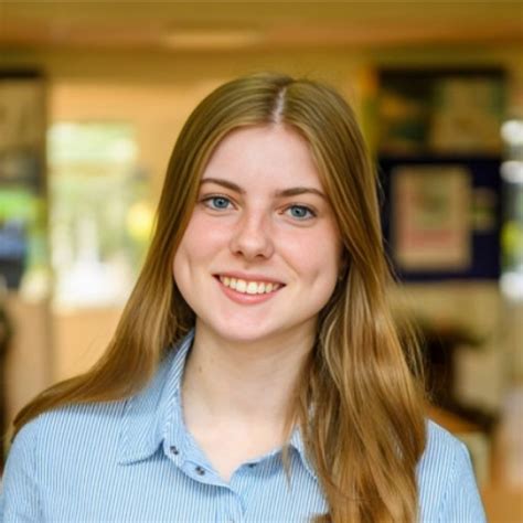 Eden - Chemistry teacher - ₹3275/h