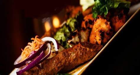 Delhi Special Street Food Places In Kolkata | WhatsHot Kolkata