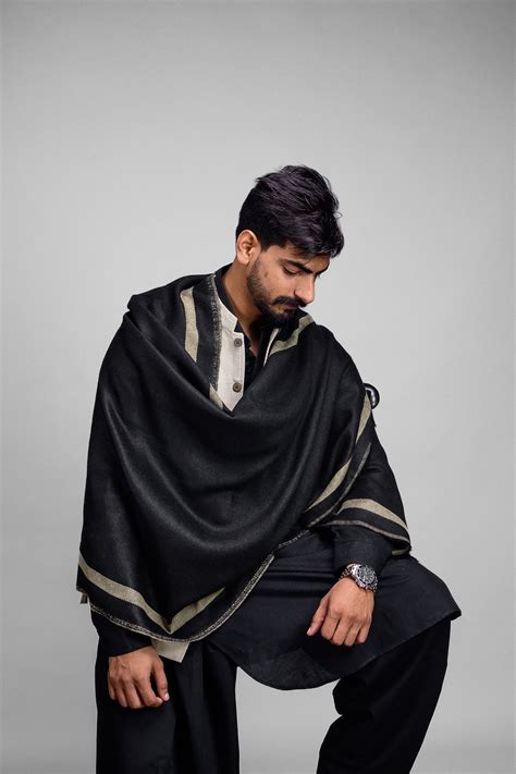 Border Stole For Men – The Shawl Studio