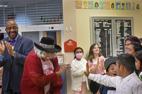 Pioneering Salem principal celebrates 90th birthday at namesake school ...