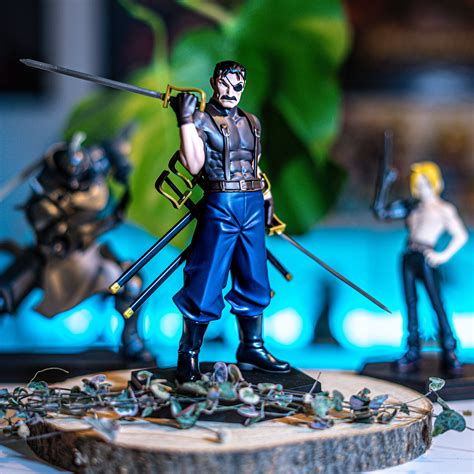 Fullmetal Alchemist Brotherhood - King Bradley Figuur | Elbenwald