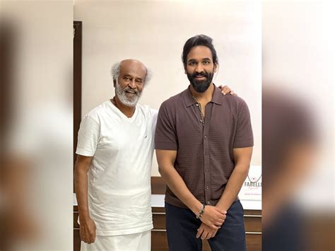 Rajinikanth hugs Vishnu Manchu after watching 'Kannappa'