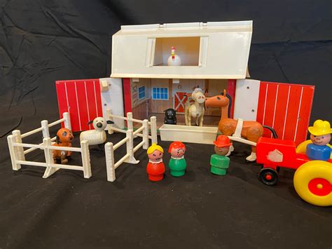 Vintage Fisher Price Farm Set #915-1967 | Chrysanthemum