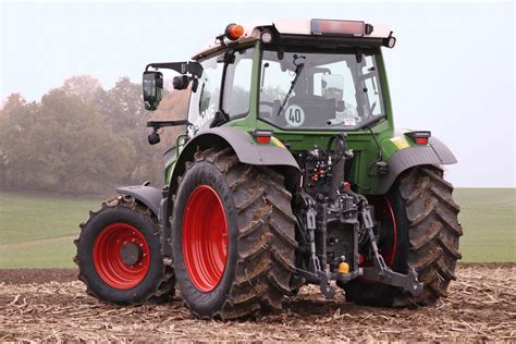 Traktor-Test: Fendt 211 Vario mit neuer Kabine und FendtONE ...