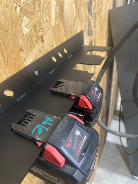 Milwaukee M18 Battery Holder, 6 Pack, 6 Batteries, Puckout. - Etsy