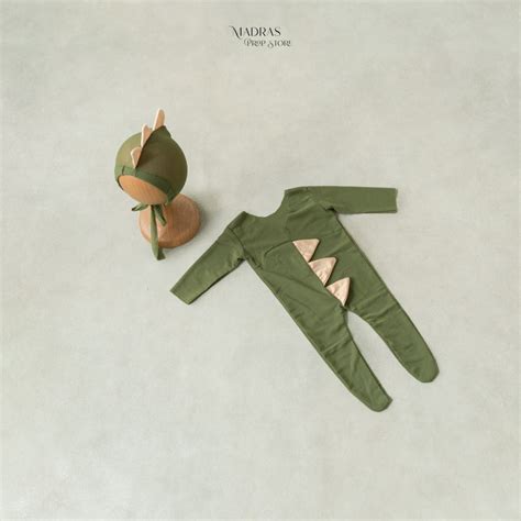 Dinosaur Outfit With Cap | 0 to 1 Month – Madras Prop Store