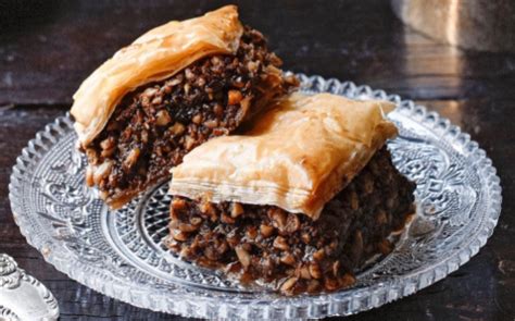 From Chocolate To Walnut Baklava, Order Your Box ASAP From These Places ...