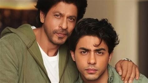 Shah Rukh Khan setting ‘daddy goals’ as he visits son Aryan Khan on the ...