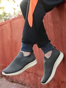 YUUKI RYAN Walking Shoes For Men - Buy YUUKI RYAN Walking Shoes For Men ...