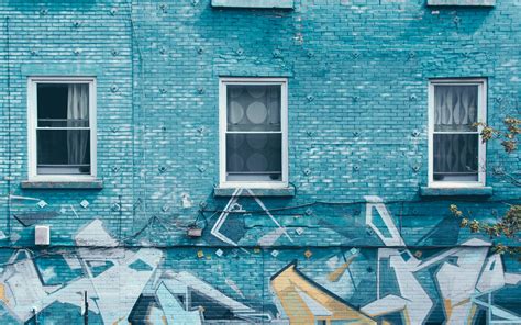 Download wallpaper 3840x2400 windows, building, graffiti, facade, wall ...