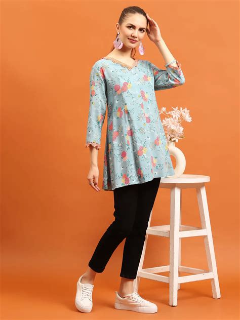 Meera Blue Floral Liva Tunic – LABEL ARHAM