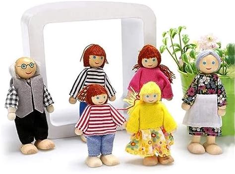 Playbox Wooden Pop's Family | 6pcs Wooden Dolls Pretend Play Set Dolls ...