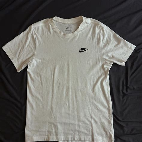 Men’s Plain White Nike T-shirt Size S - Depop