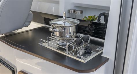 Antares 7 Fishing | BENETEAU