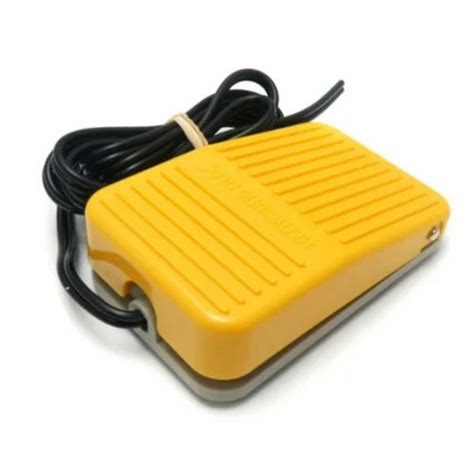 Foot Switch - HY-103N Aluminum Foot Switch Trader - Retailer from Pune