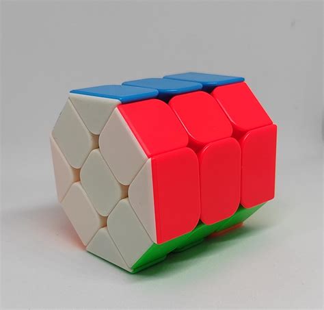 Speed Octa (8) Cube : Amazon.in: Toys & Games