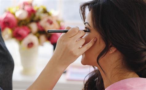 Roops Makeover - Makeup Artist in Kolkata