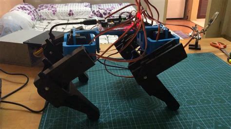 Robot Arduino Dog Using Simple Things 的图像结果